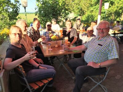 Die Ortsvorsteherin und die Delegation des SPD OV Münstermaifeld.