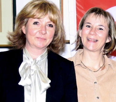 Gemeinsam unterwegs in Münstermaifeld: v.l. Marina Stieldorf und Ricarda Helm